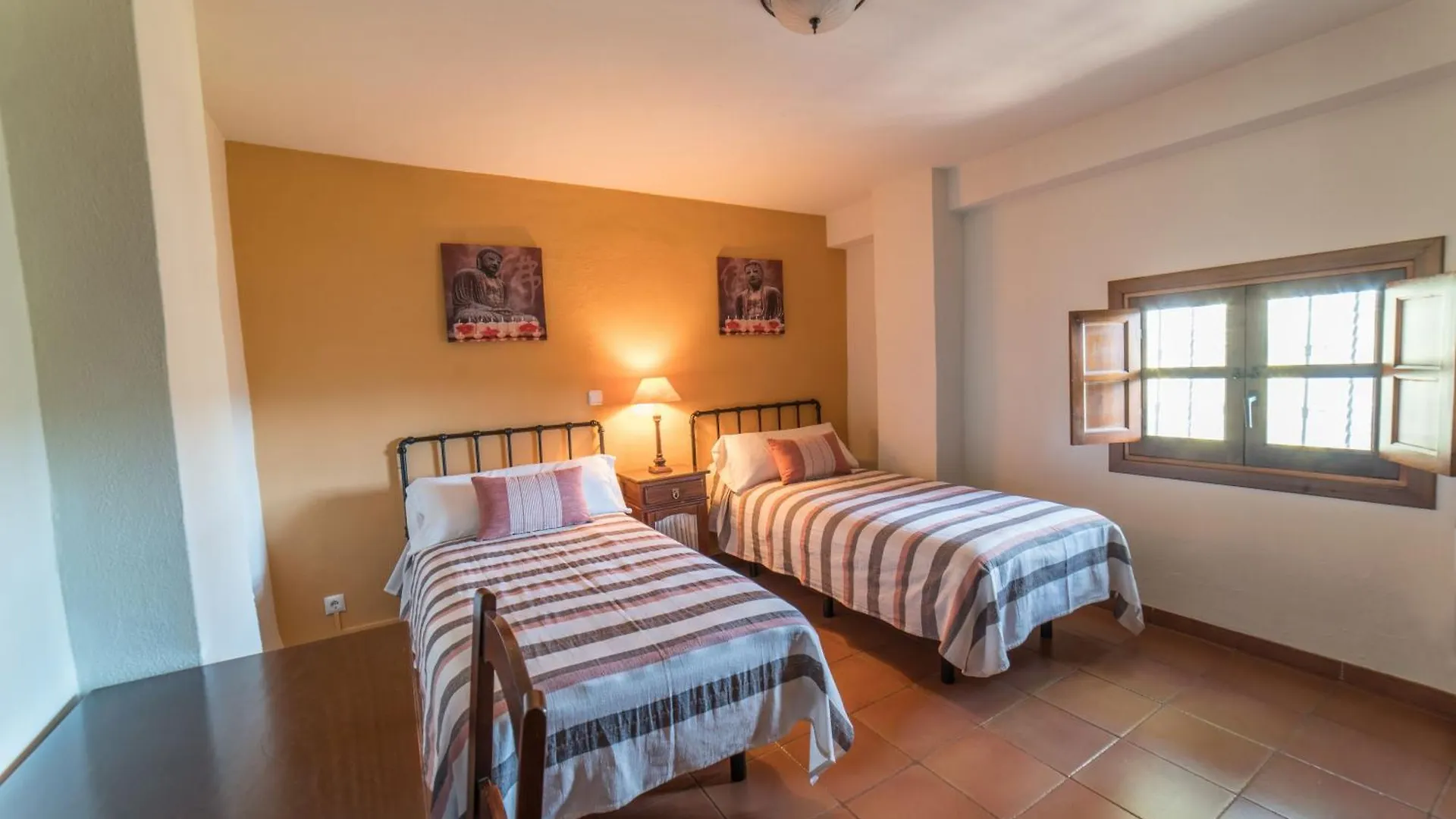 Casa El Laurel Fuer 4 Personenund 2 Kinder Durcal
